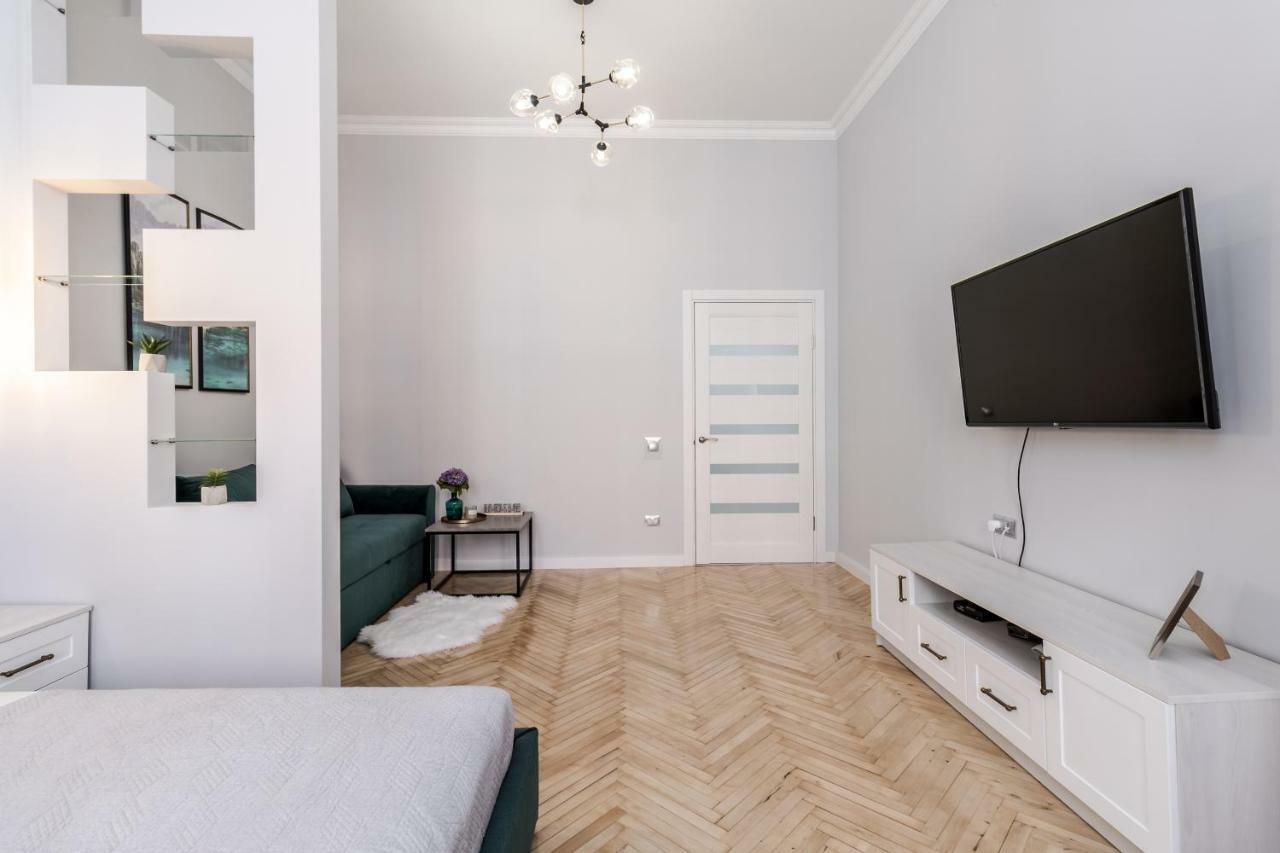 Modern Apartment Львов Экстерьер фото